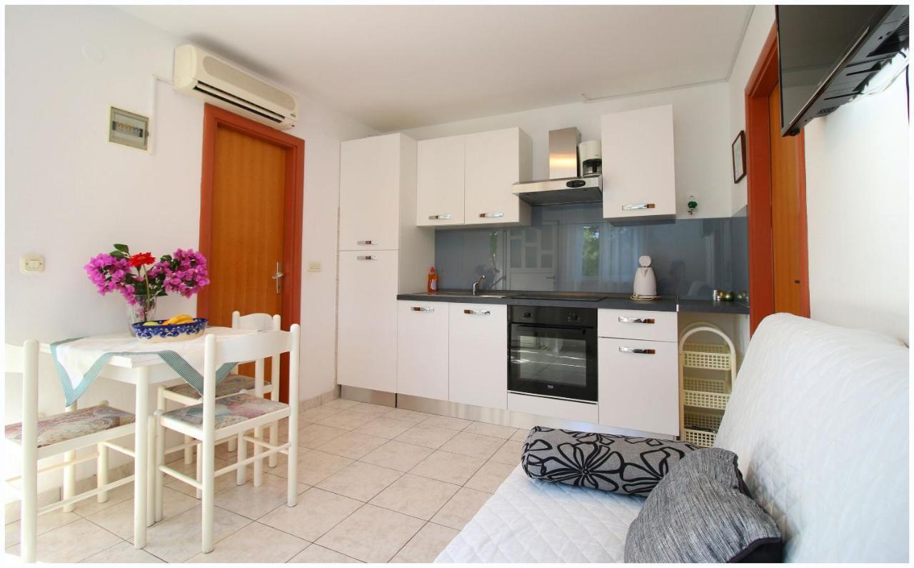 Apartments Elvis Primošten Extérieur photo