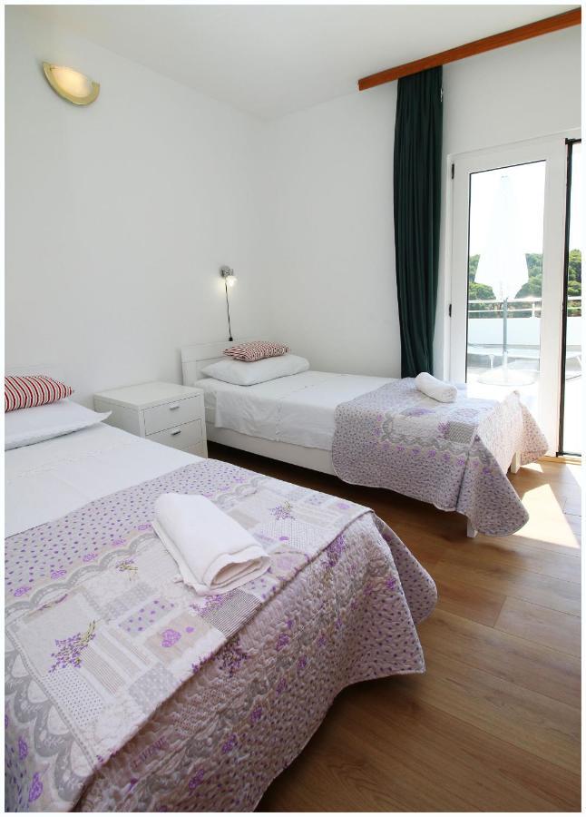 Apartments Elvis Primošten Extérieur photo