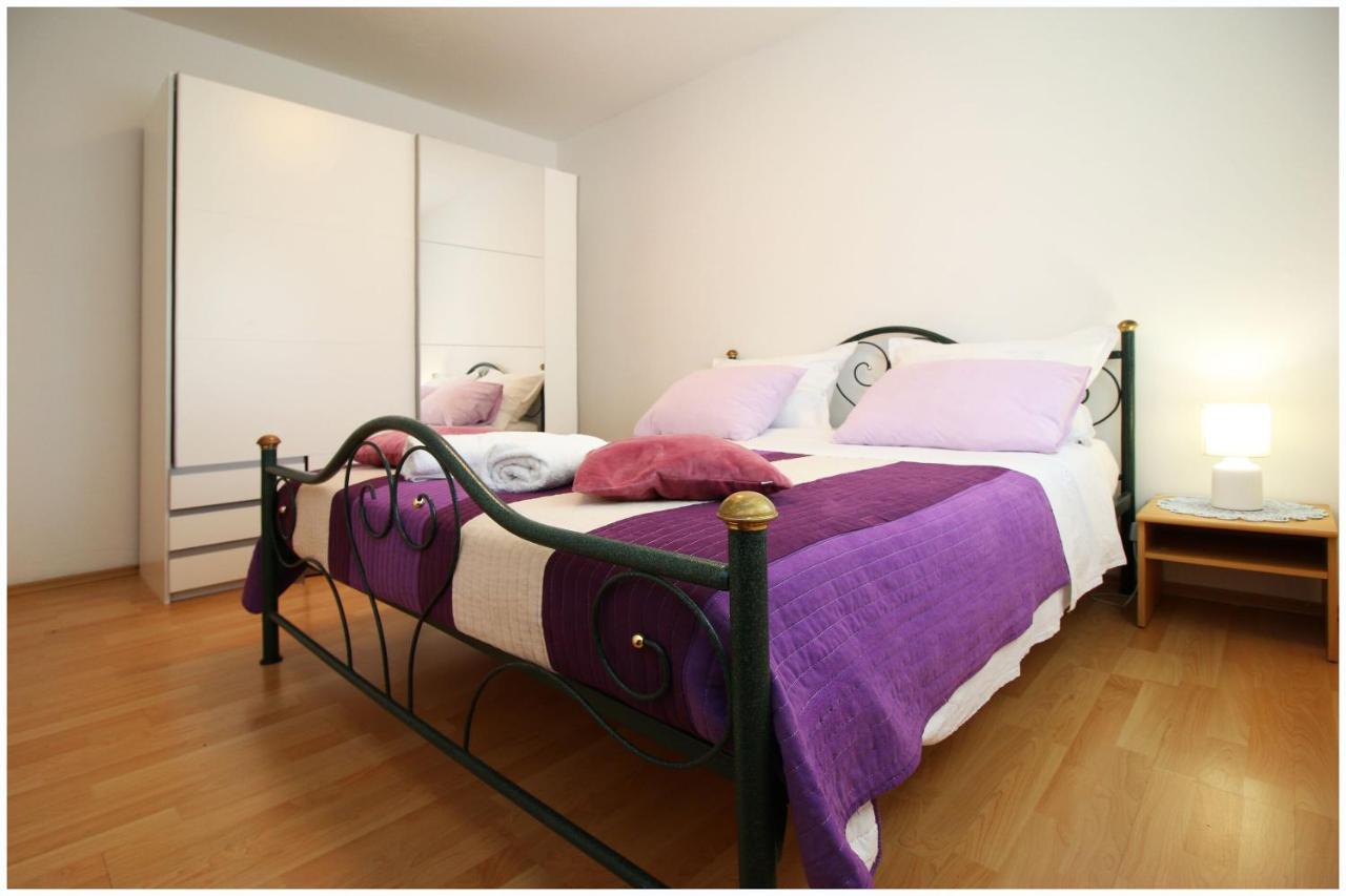 Apartments Elvis Primošten Extérieur photo